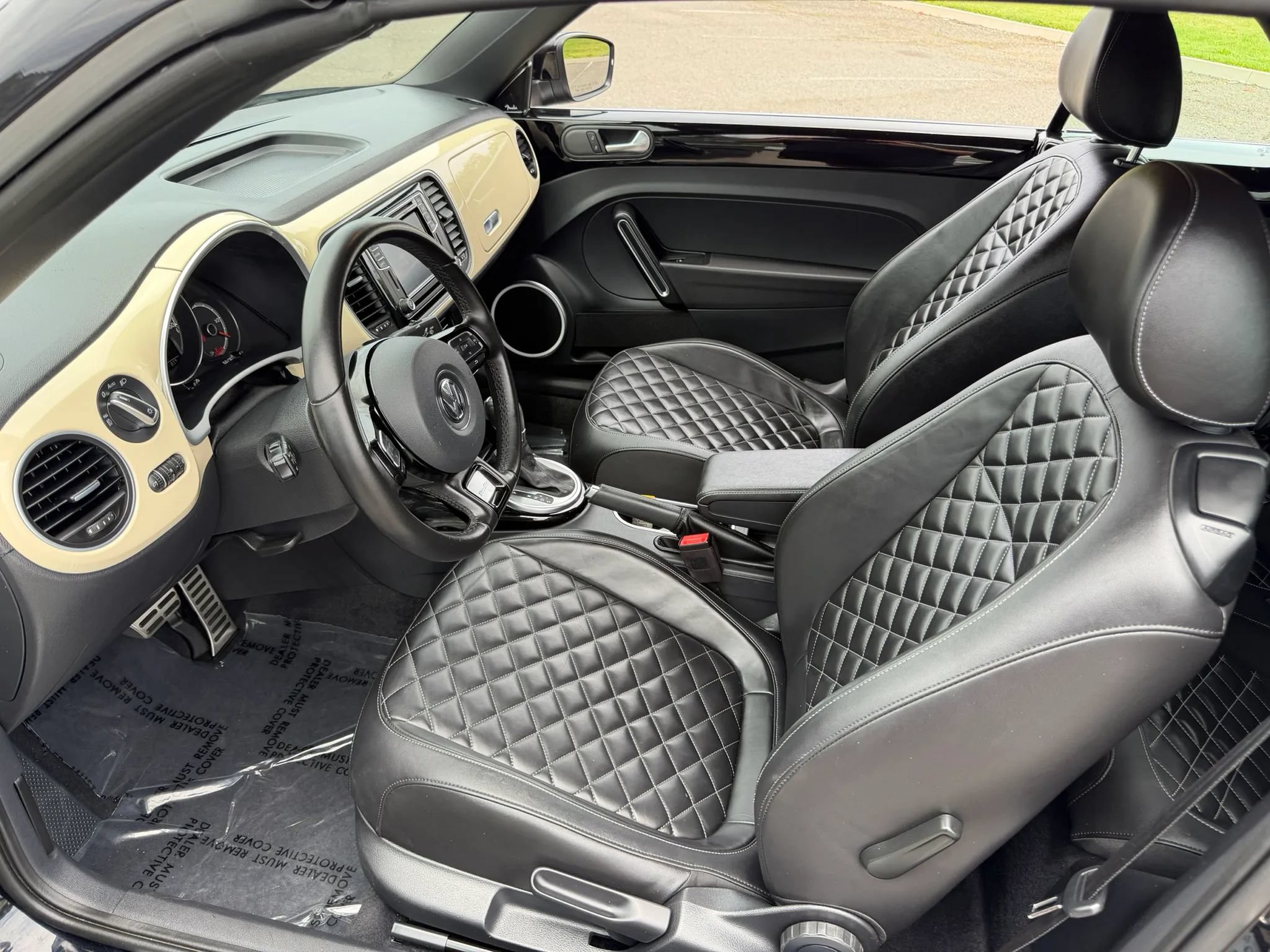 Used 2019 Volkswagen Beetle 2.0T Final Edition SEL FWD image 11