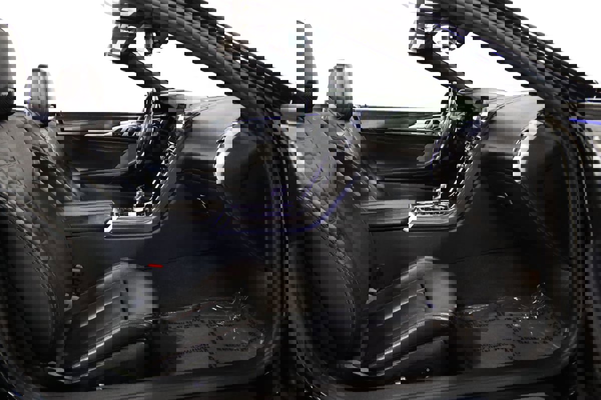 Used 2021 BMW M850i xDrive Convertible image 58