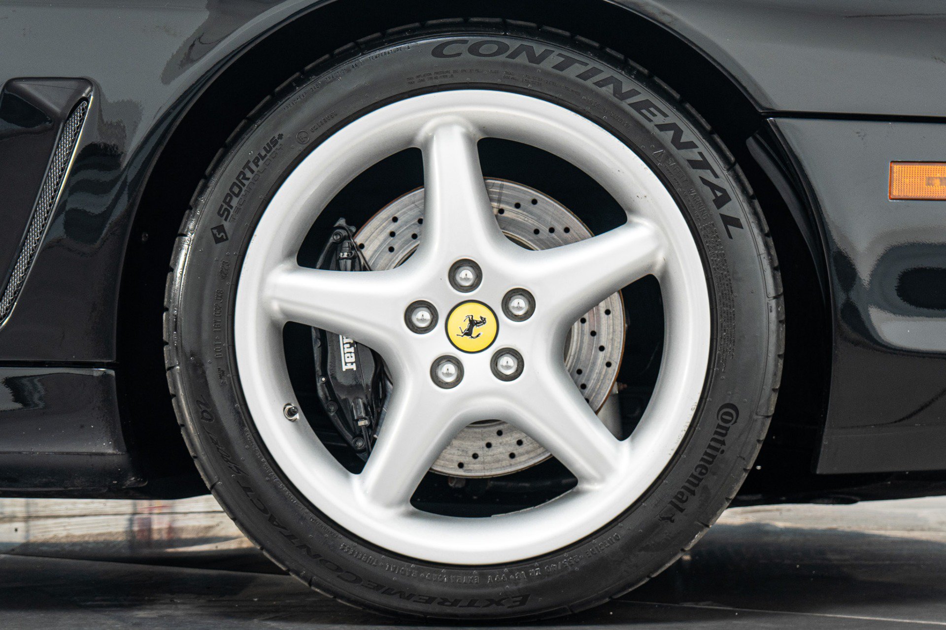 Used 1998 Ferrari 550 Maranello Coupe RWD image 55