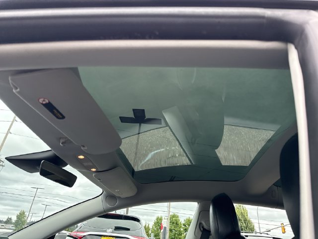 Used 2018 Tesla Model 3 Long Range RWD image 27