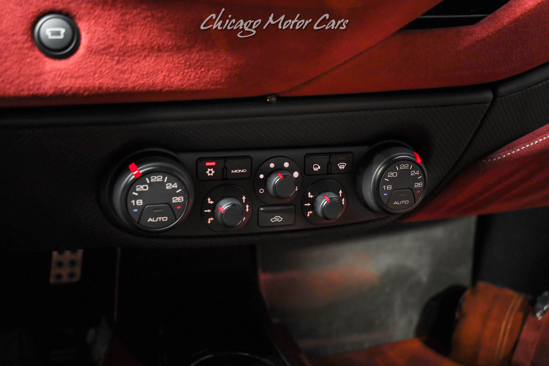 Used 2019 Ferrari 488 Pista Coupe RWD image 19
