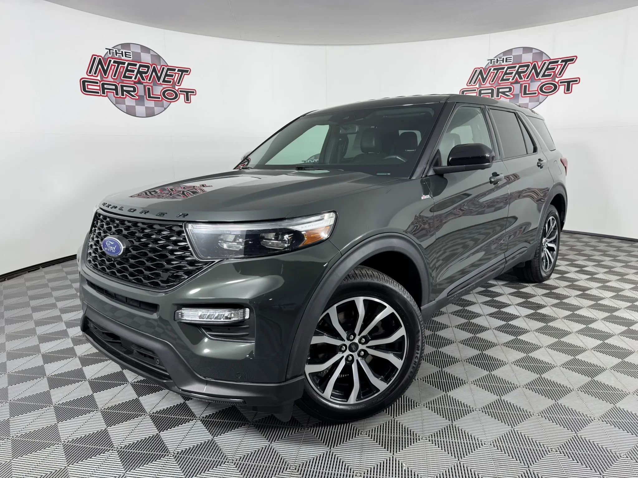 Used 2022 Ford Explorer ST-Line AWD/4WD image 1