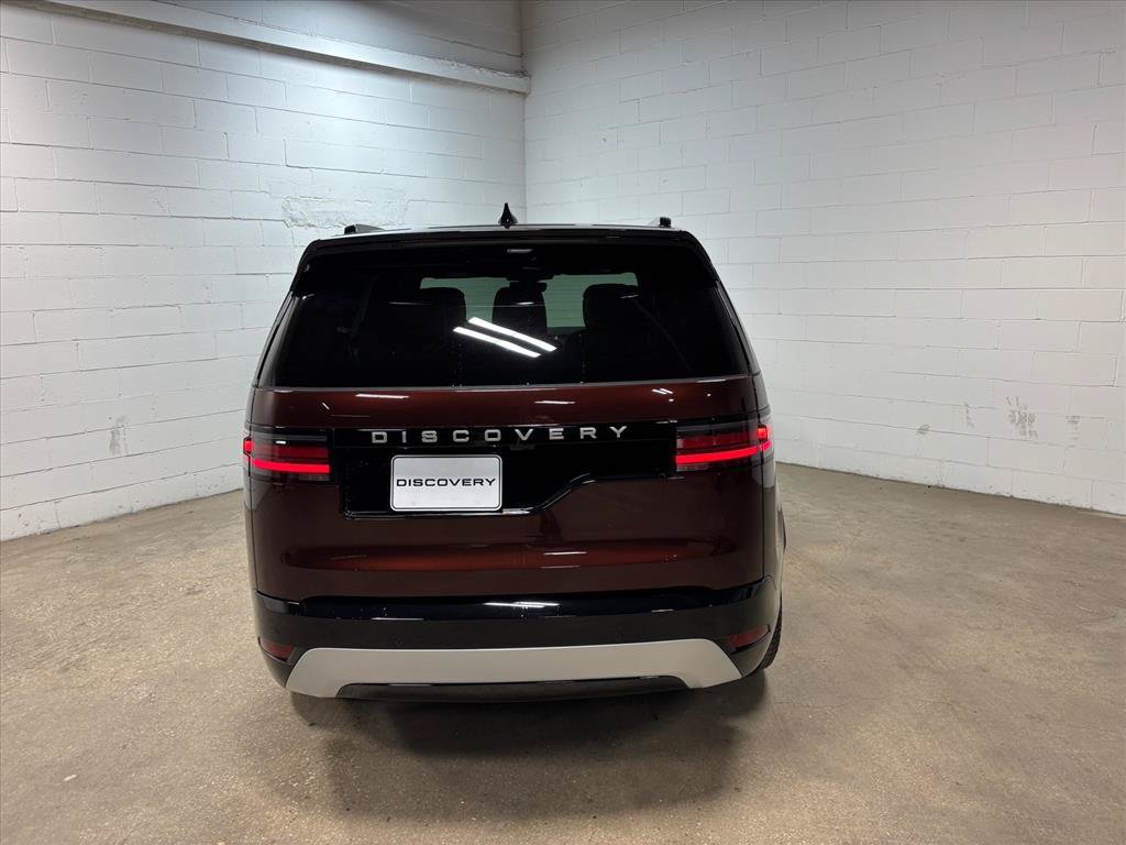 New 2026 Land Rover Discovery Limited Edition AWD/4WD image 8