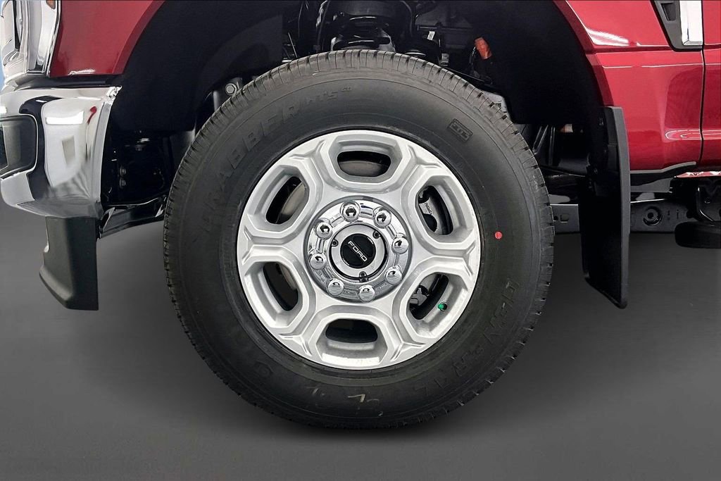 New 2026 Ford F250 XLT w/ XLT Premium Package image 13