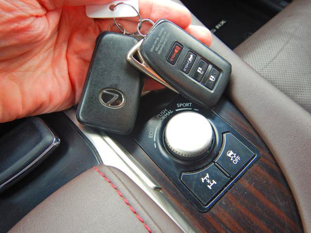 Used 2018 Lexus RX 350L AWD image 19