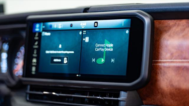 Used 2025 Jeep Gladiator Sport AWD/4WD image 23