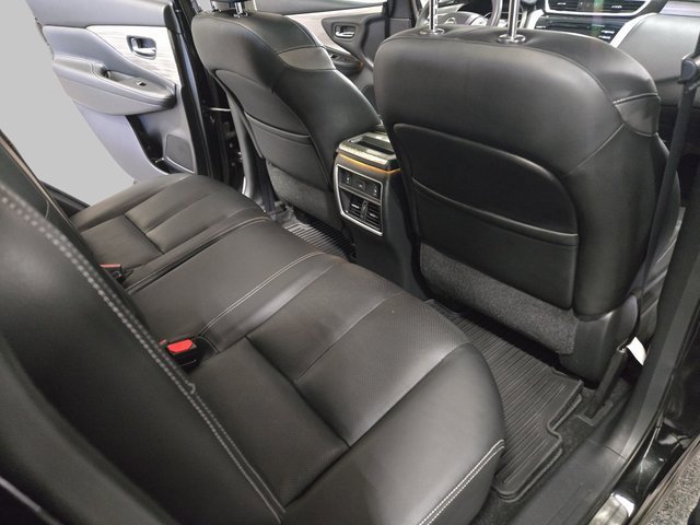 Used 2016 Nissan Murano Platinum image 12