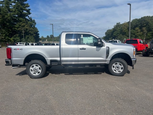 New 2026 Ford F350 XLT image 4
