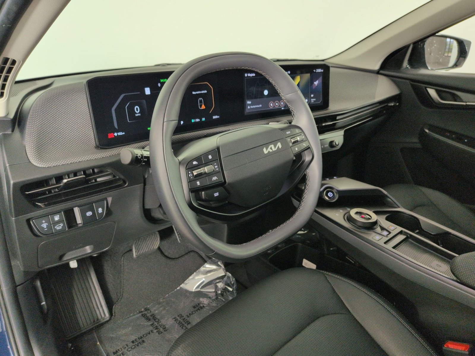 Used 2025 Kia EV6 Wind RWD image 4