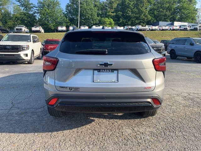 Used 2025 Chevrolet Trax RS w/ Driver Confidence Package FWD image 7