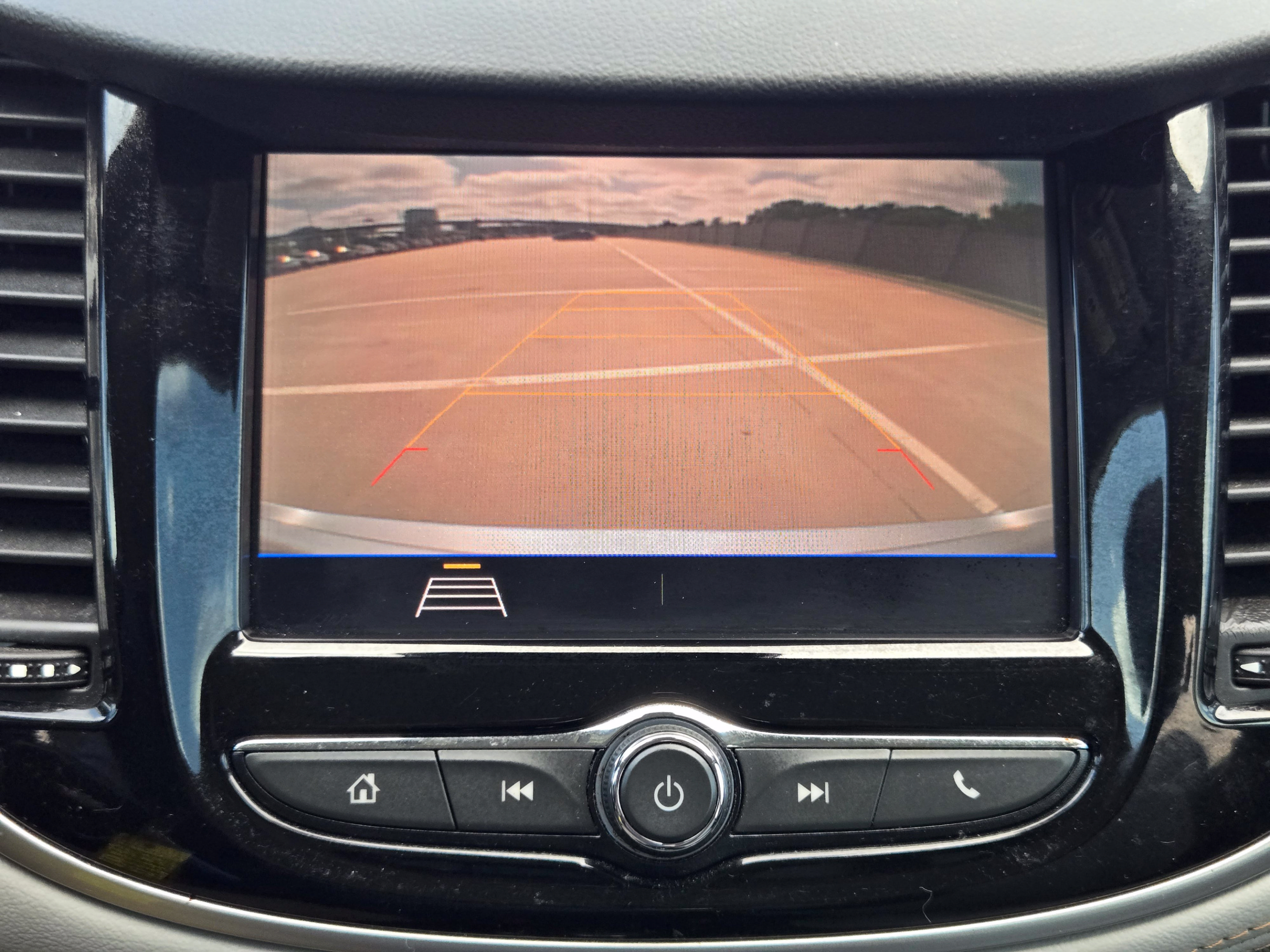 Used 2022 Chevrolet Trax LS w/ Tint and Cruise Package FWD image 14