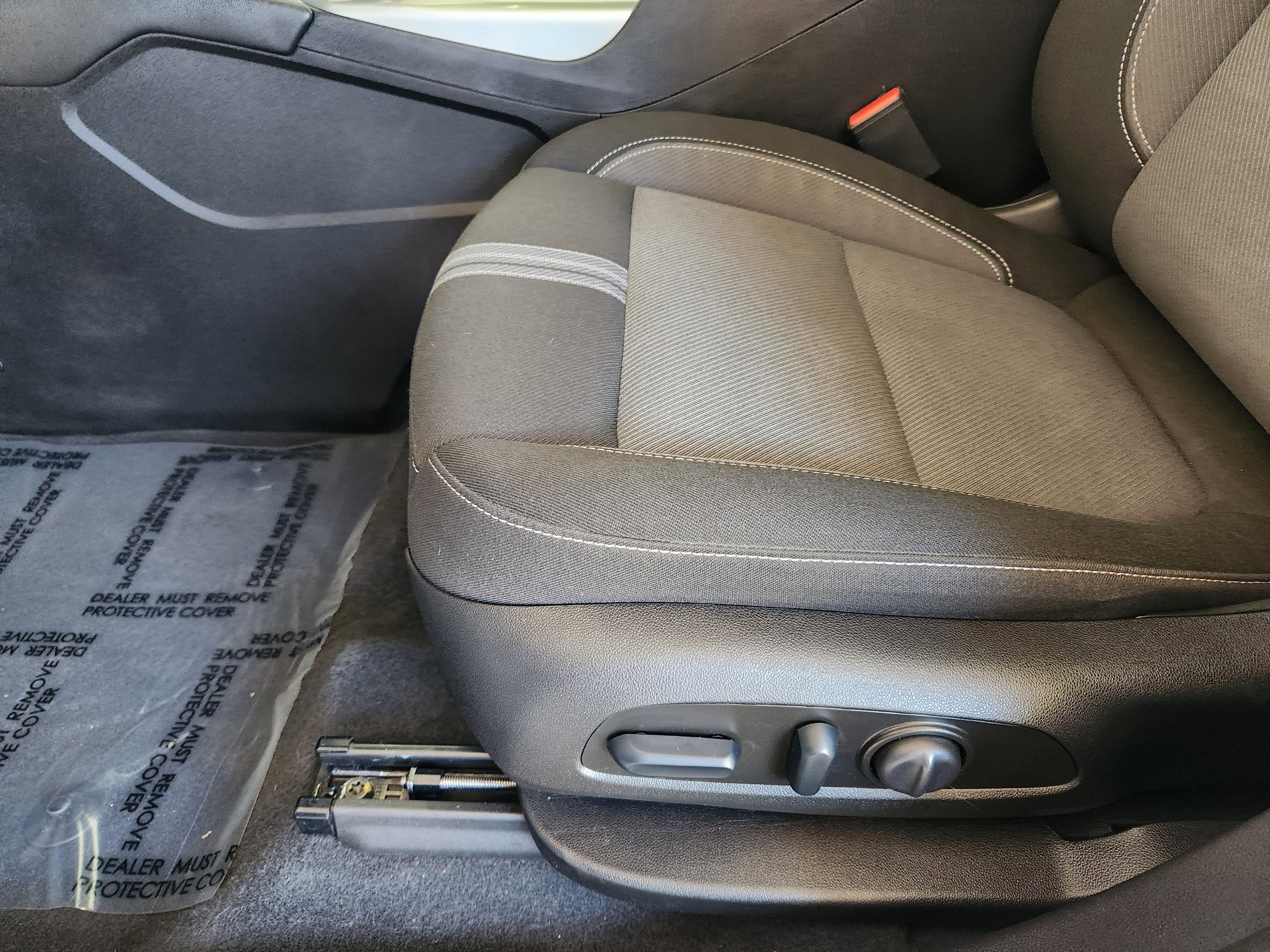 Certified 2025 Chevrolet Blazer LT image 26