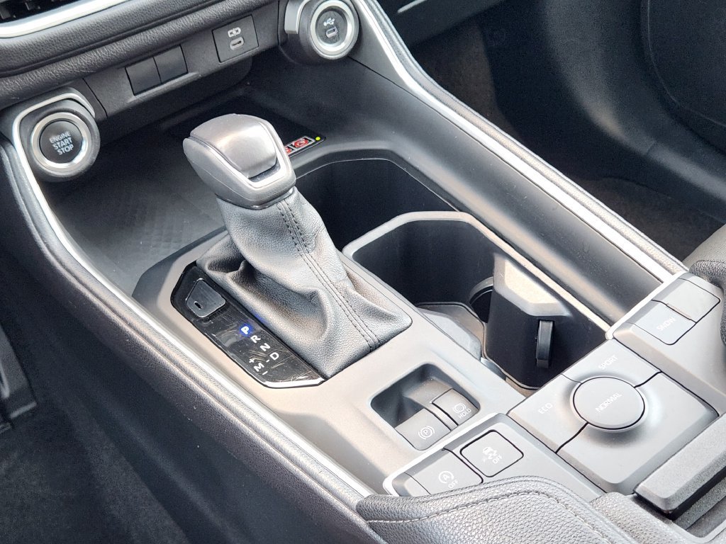 Used 2025 Toyota Grand Highlander FWD image 23