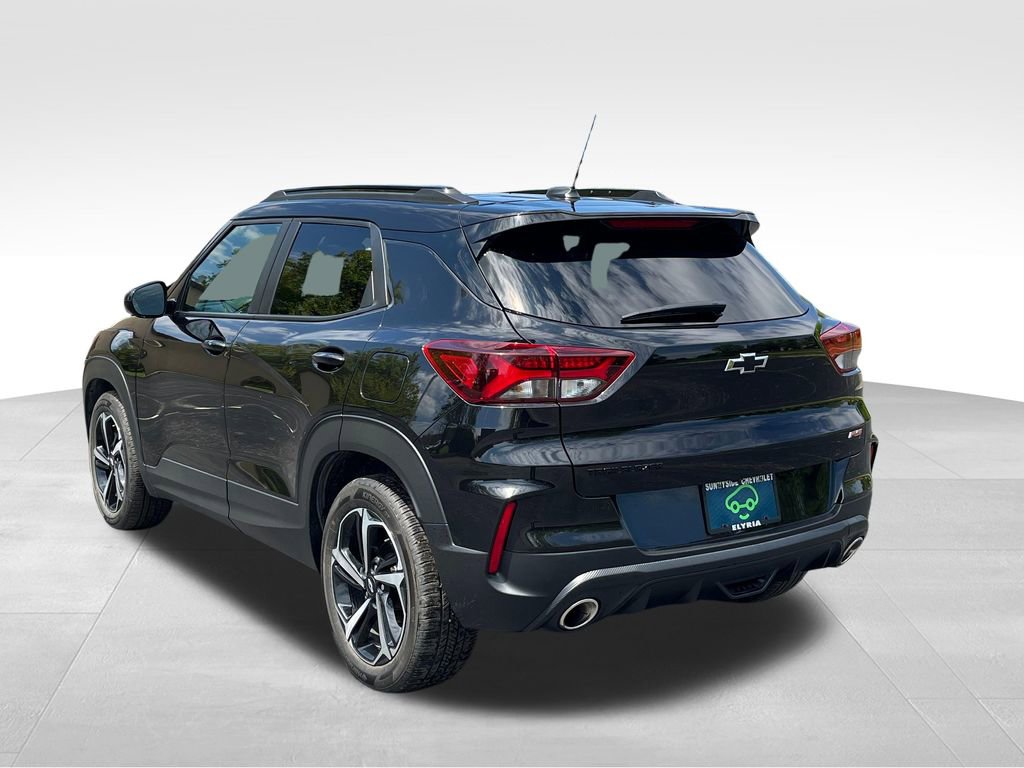 Used 2023 Chevrolet TrailBlazer RS w/ Sun and Liftgate Package FWD image 5