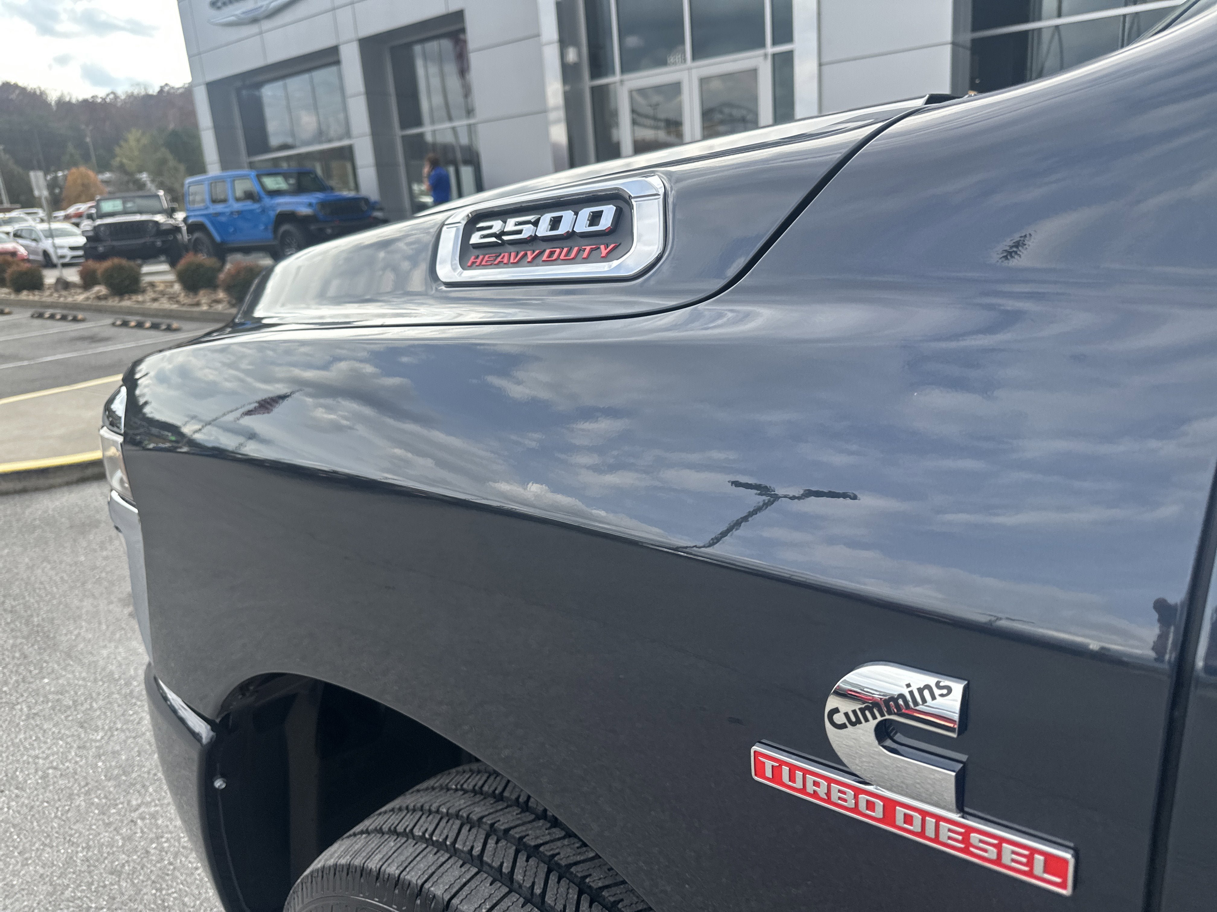 New 2026 RAM 2500 Laramie AWD/4WD image 11