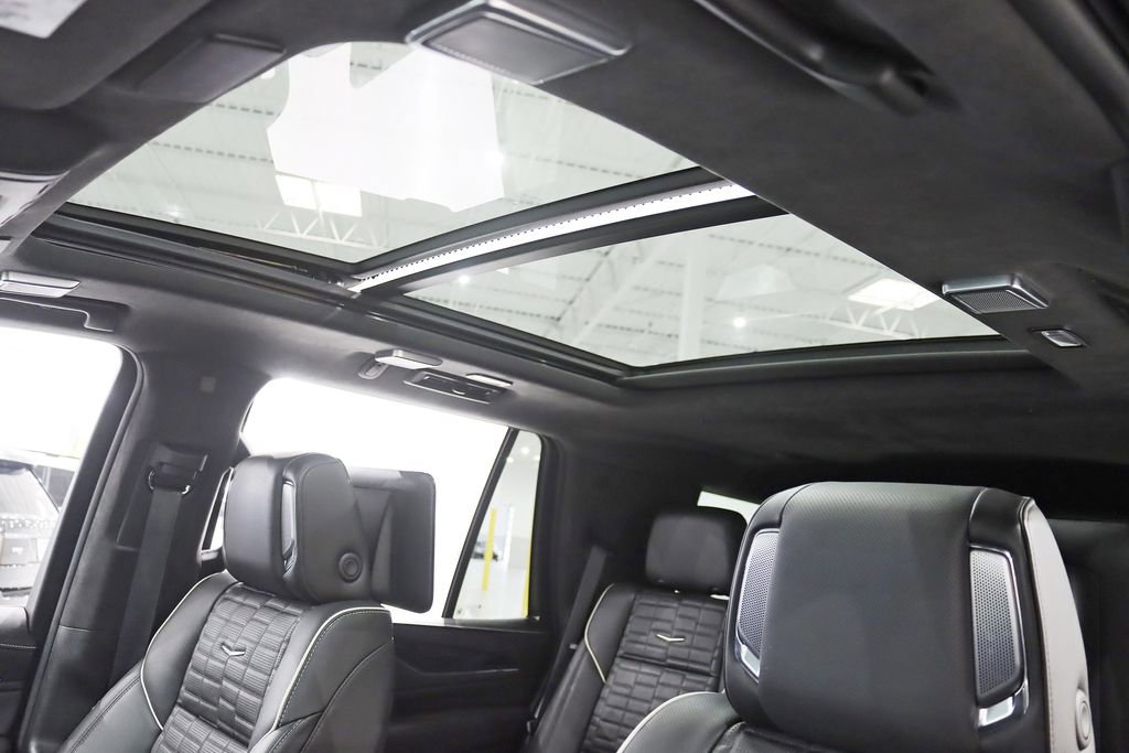 Used 2024 Cadillac Escalade V AWD/4WD image 39