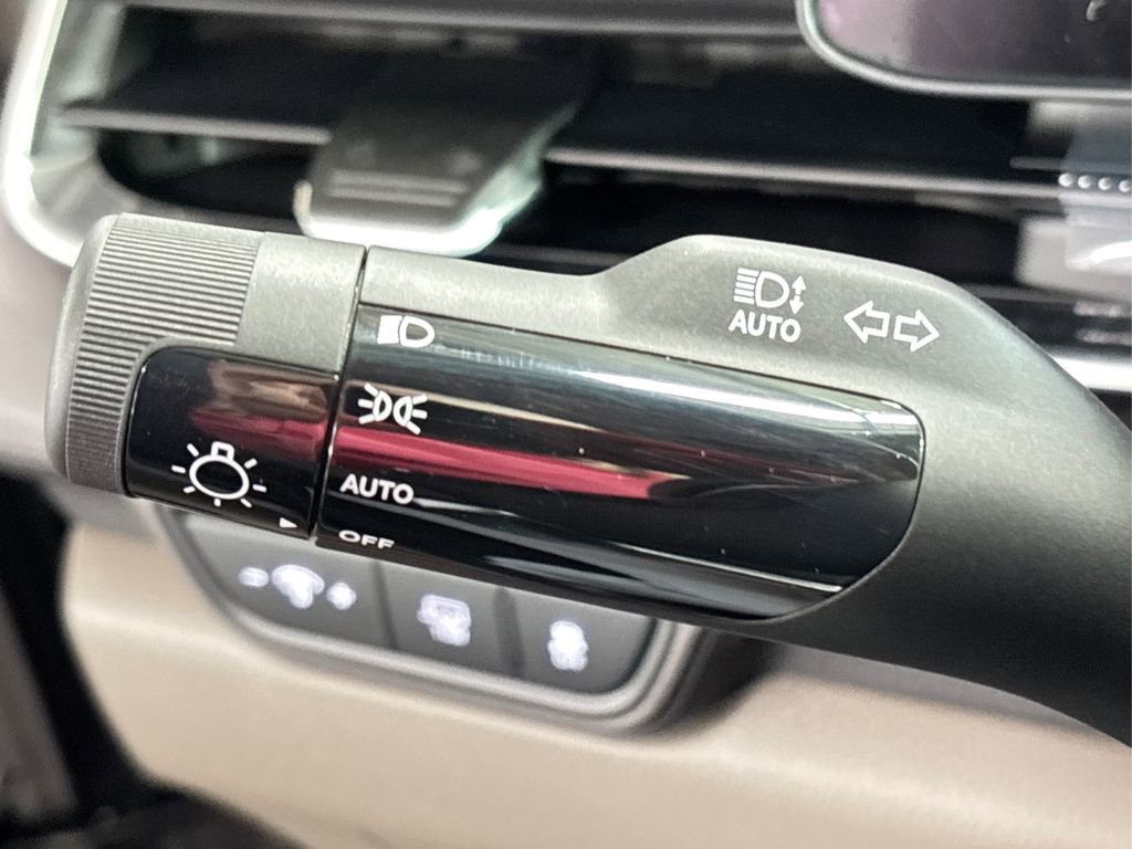 New 2026 Kia Carnival EX image 17