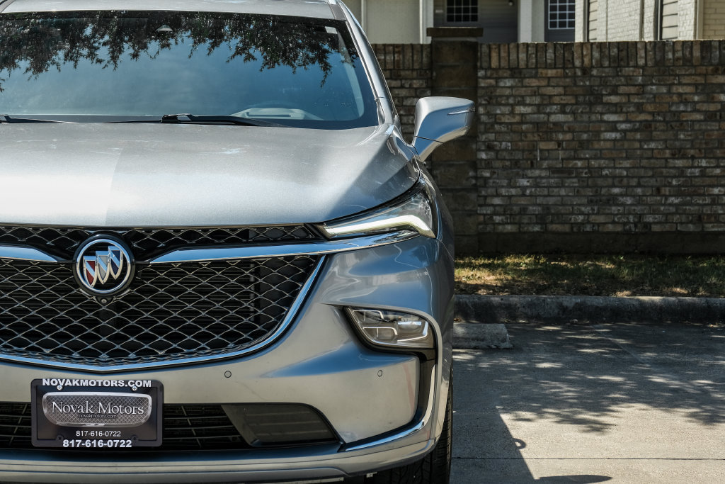 Used 2024 Buick Enclave Avenir w/ Avenir Technology Package FWD image 67