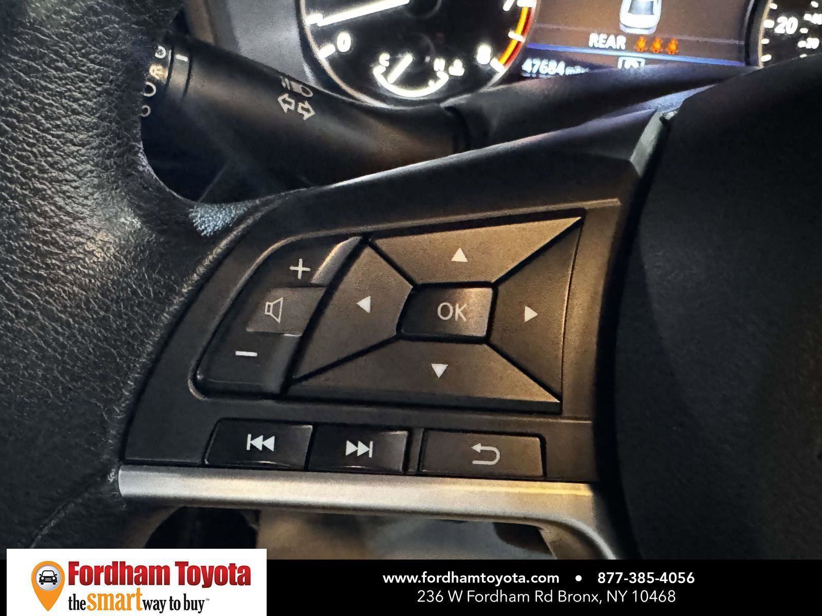 Used 2024 Nissan Altima 2.5 SV FWD image 18