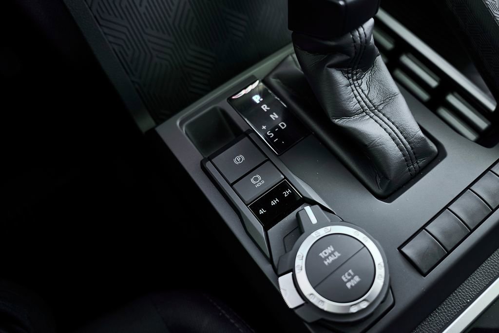 Used 2025 Toyota Tacoma SR5 image 28