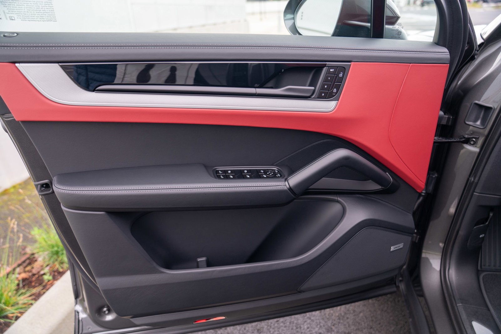 New 2026 Porsche Cayenne image 10