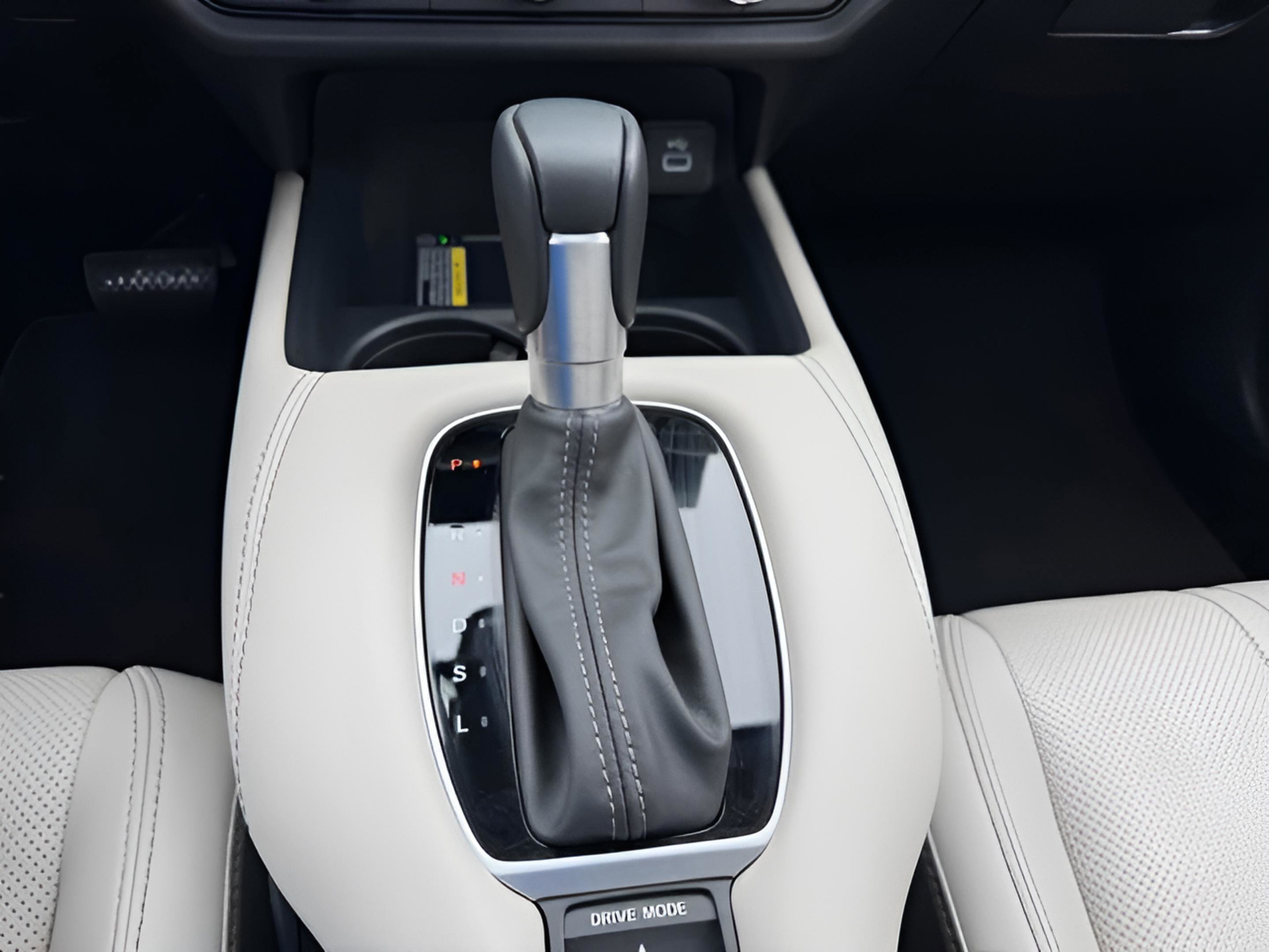 Certified 2025 Honda HR-V EX-L image 16