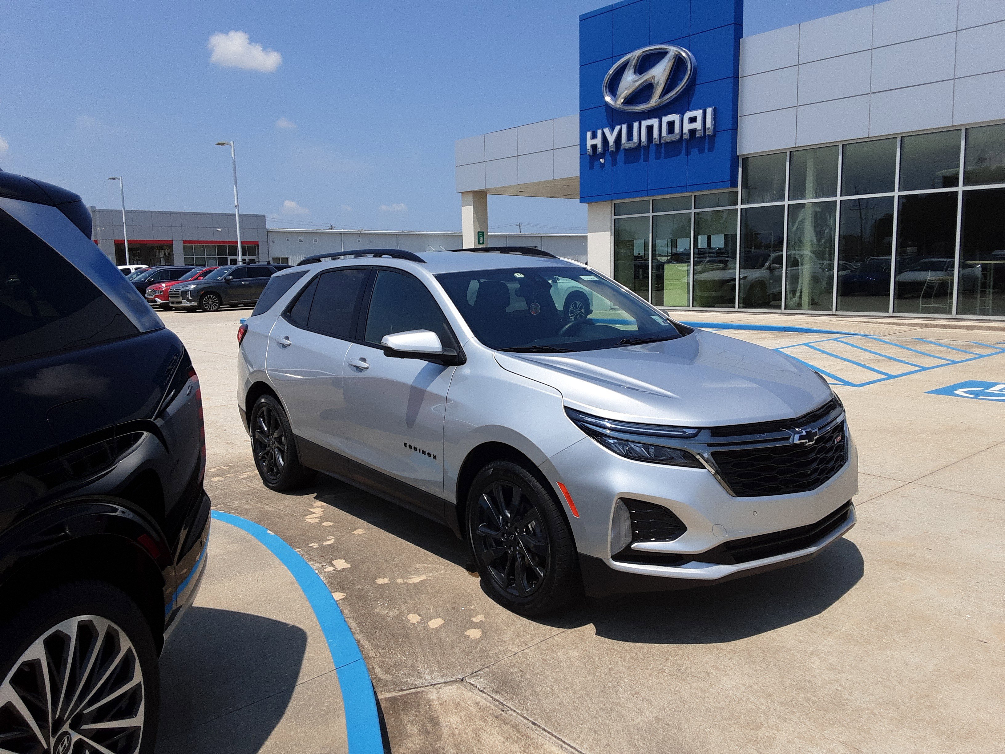 Used 2022 Chevrolet Equinox RS w/ RS Leather Package