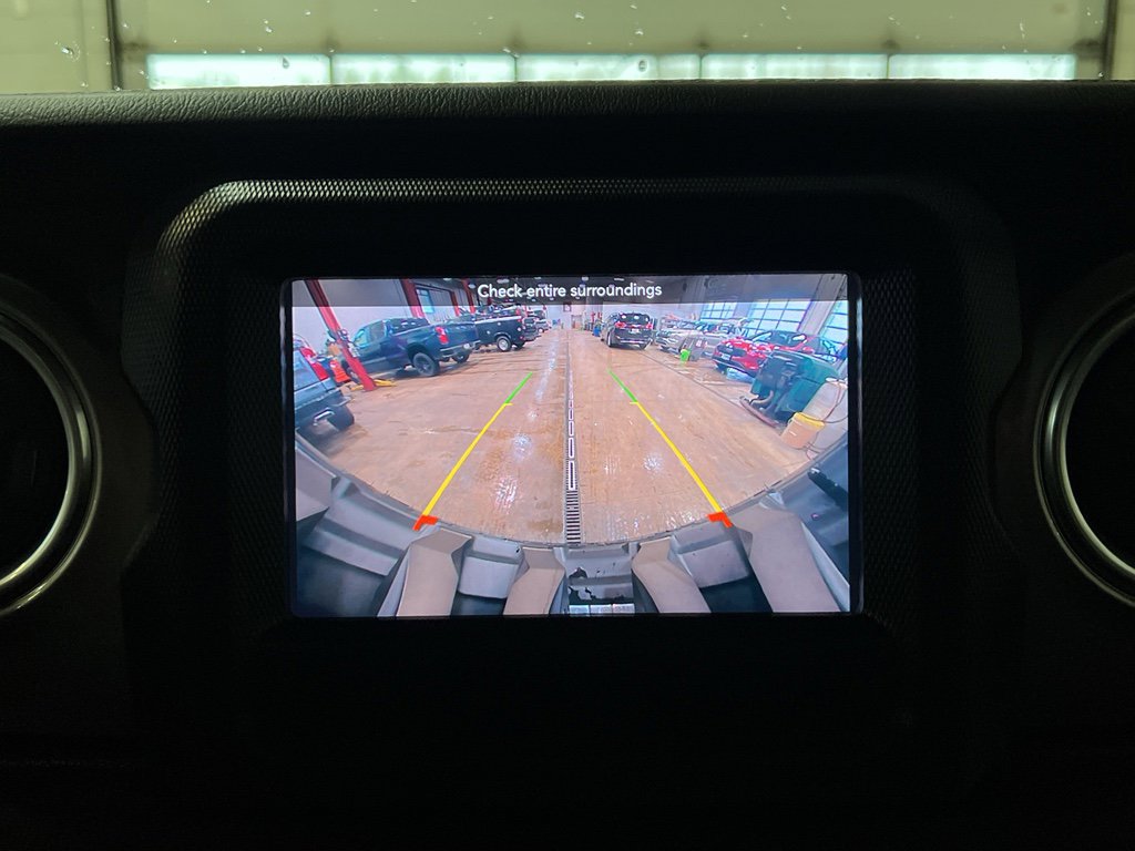 Used 2020 Jeep Wrangler Unlimited Sahara w/ LED Lighting Group image 27