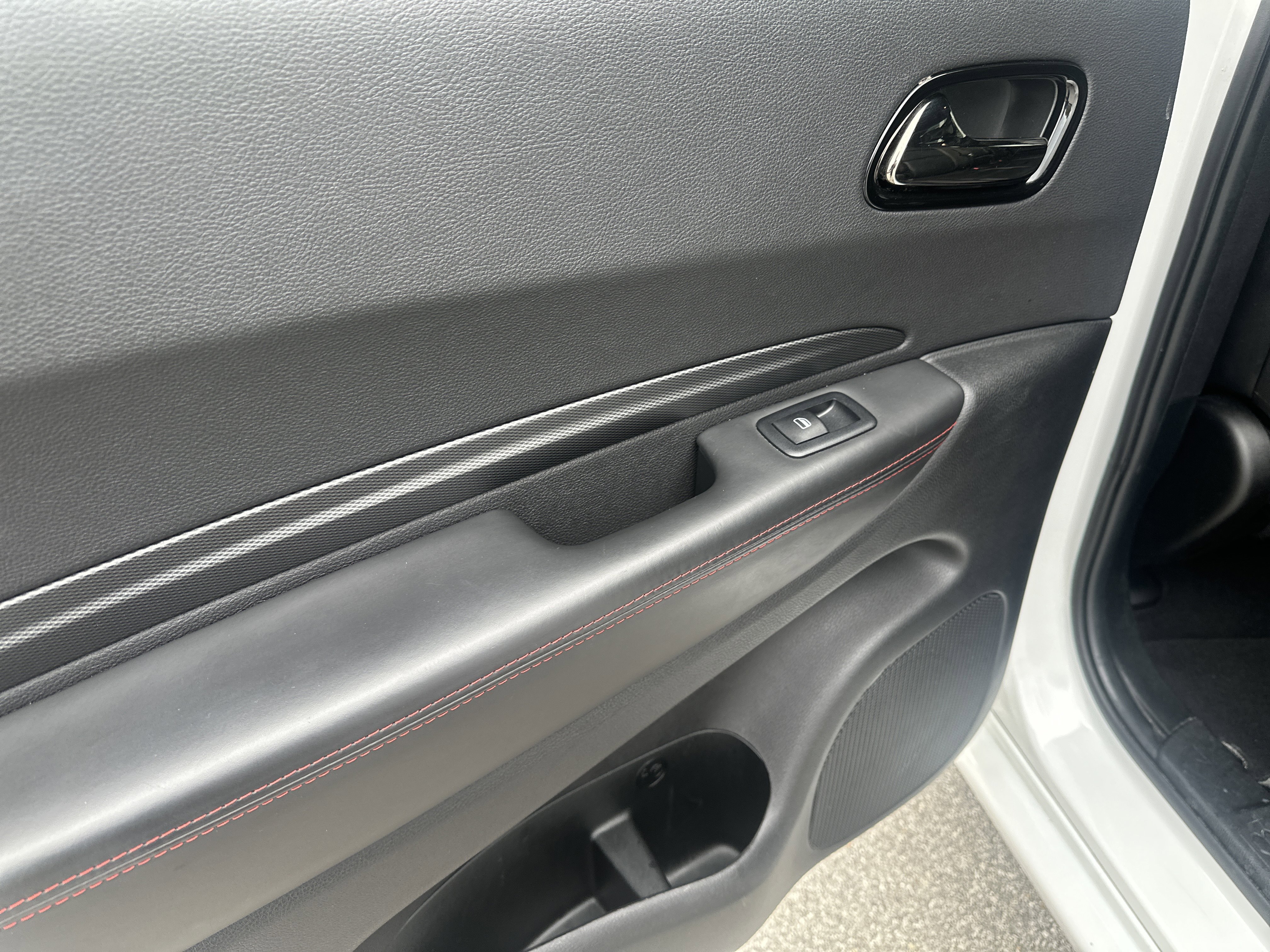 Used 2023 Dodge Durango GT image 17