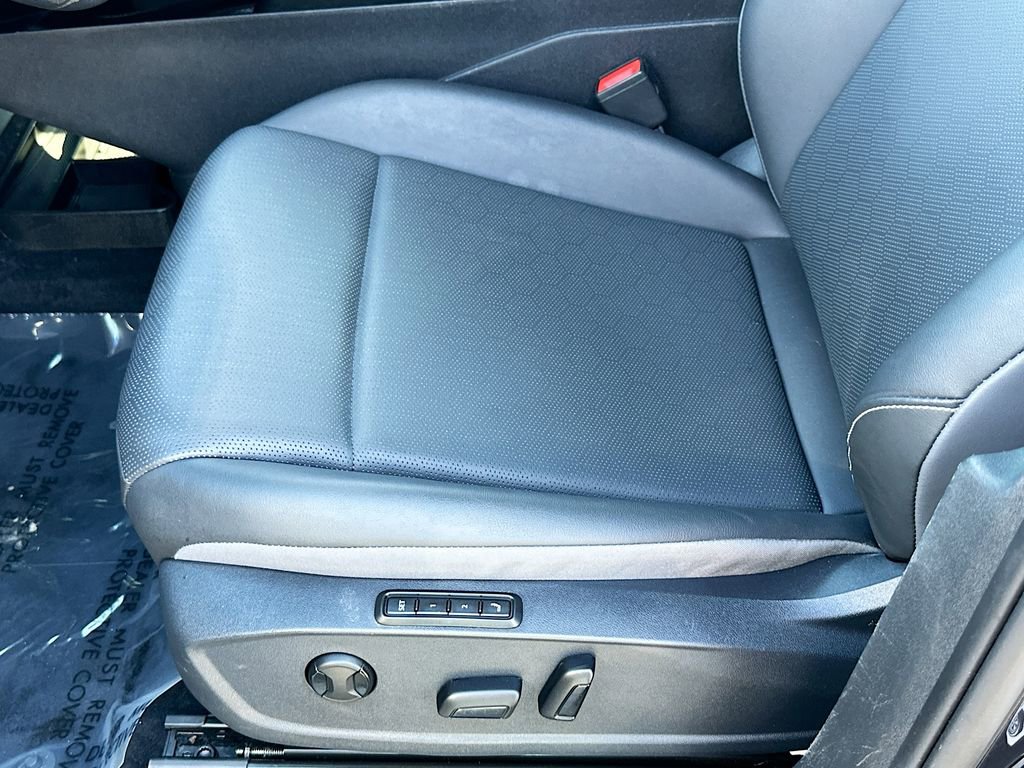 Used 2023 Volkswagen ID.4 Pro S Plus image 20