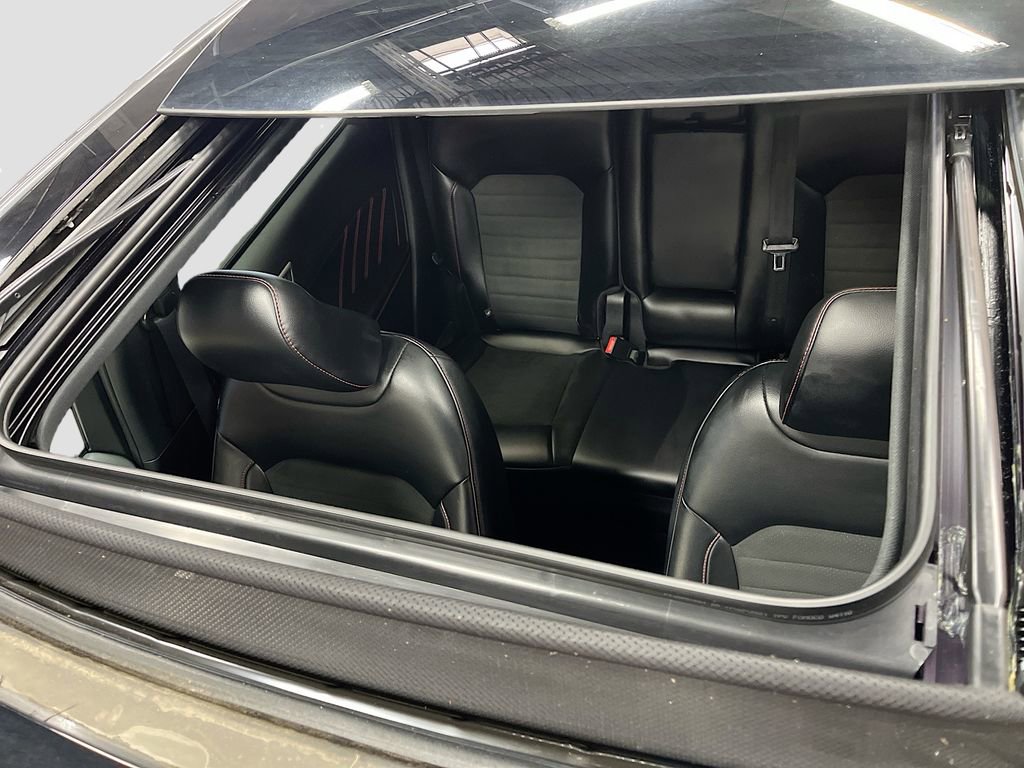 Used 2022 Ford Edge ST-Line image 21