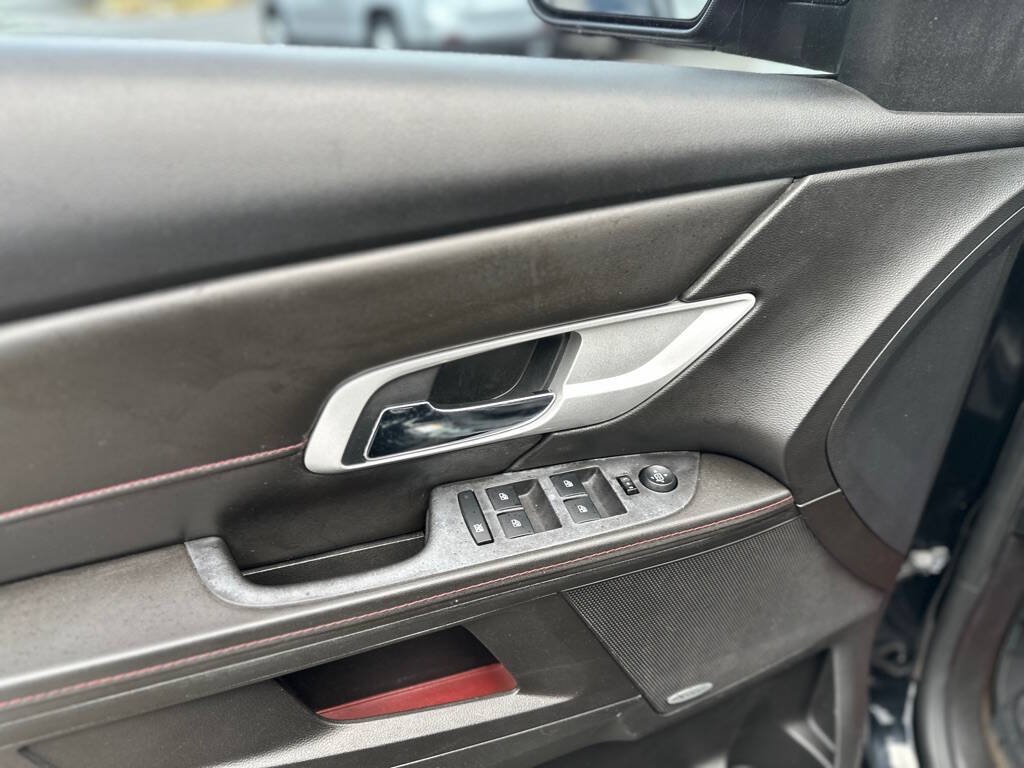 Used 2011 GMC Terrain SLT FWD image 12
