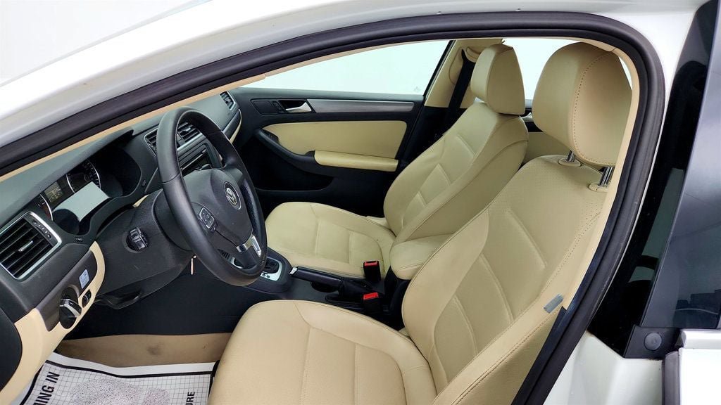 Used 2014 Volkswagen Jetta TDI FWD image 17