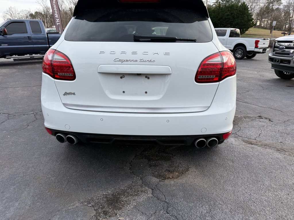 Used 2013 Porsche Cayenne Turbo w/ Premium Pkg Plus image 13
