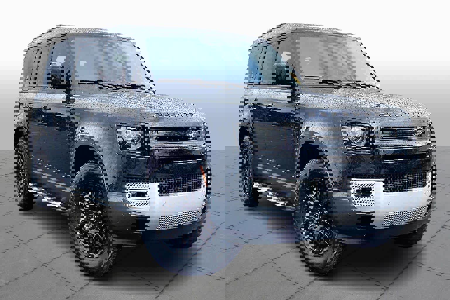 Used 2024 Land Rover Defender 110 S image 3