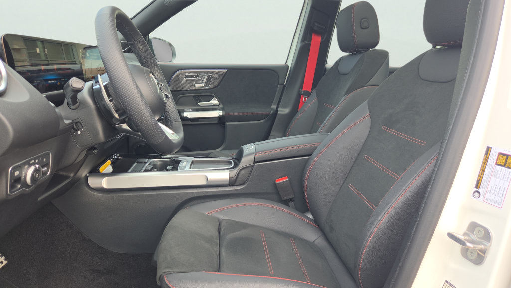 New 2026 Mercedes-Benz GLB 35 AMG 4MATIC image 19
