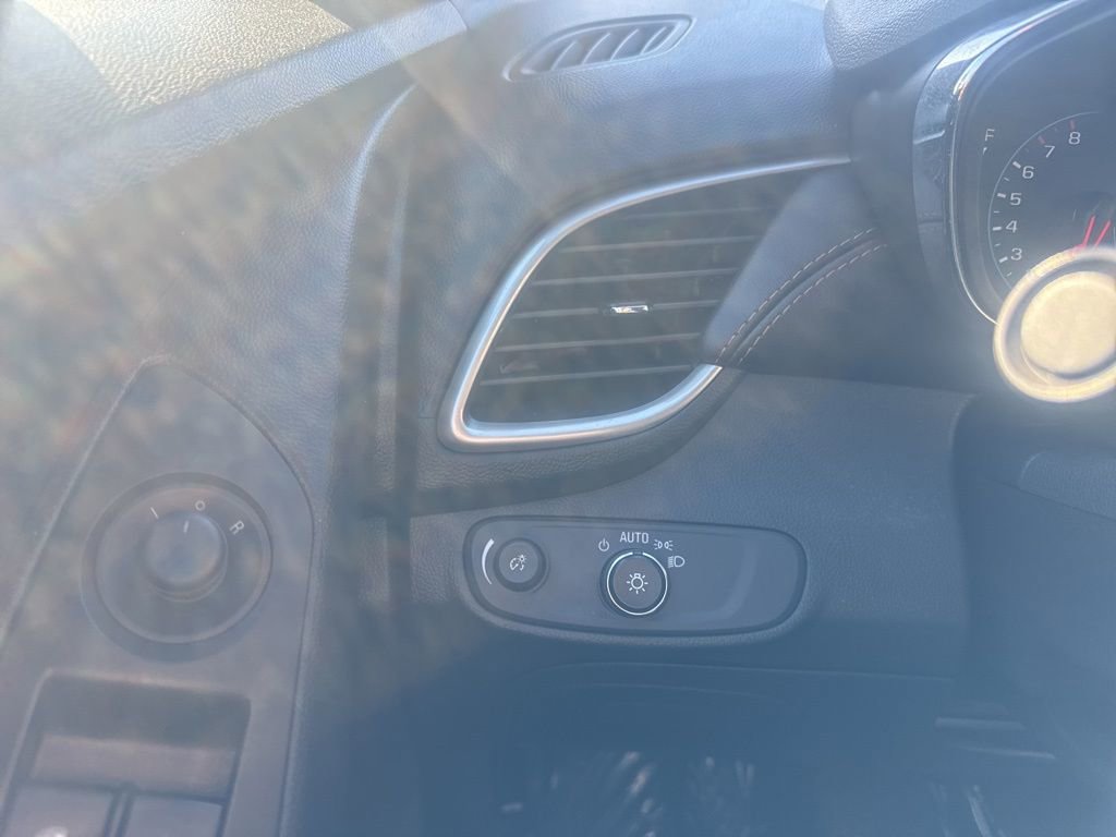 Used 2020 Chevrolet Trax LS w/ Tint and Cruise Package AWD/4WD image 27