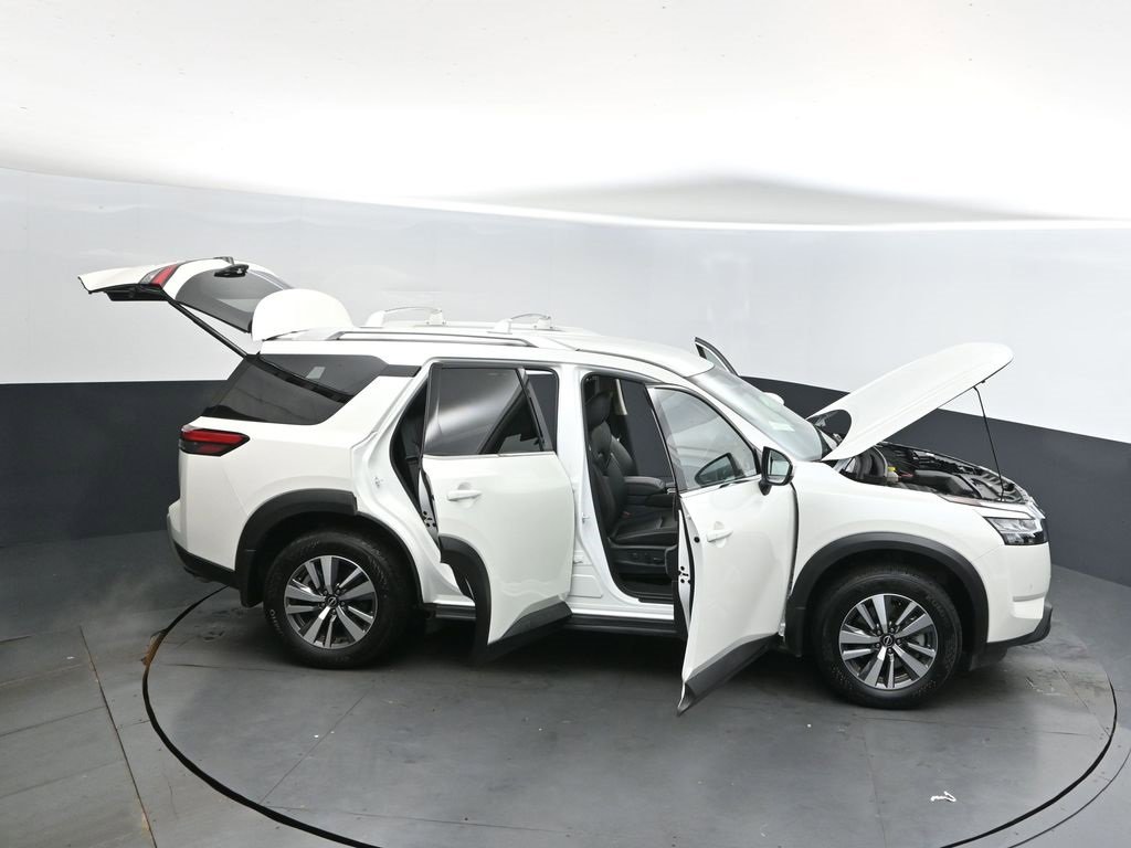 Used 2024 Nissan Pathfinder SL image 51