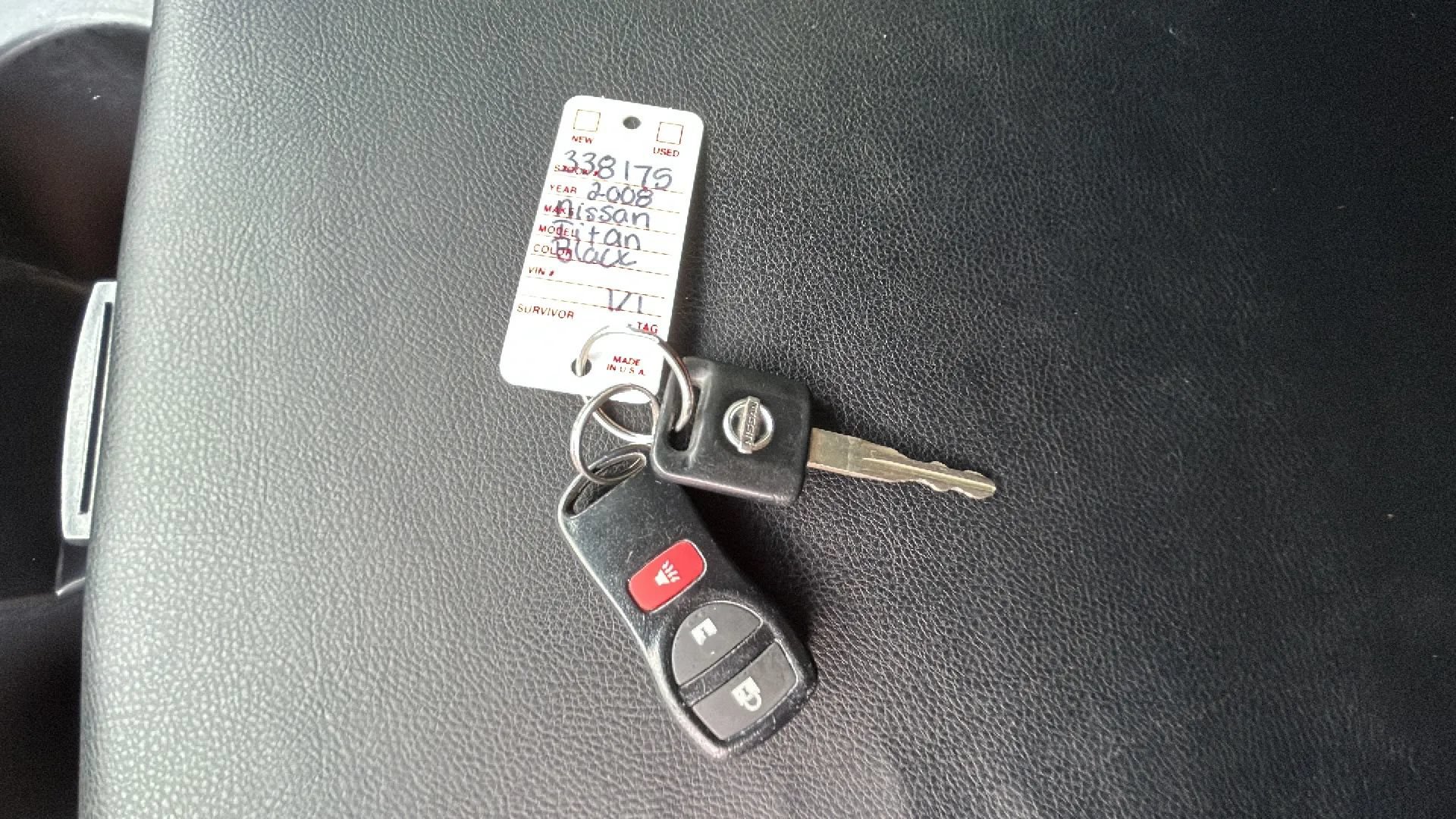 Used 2008 Nissan Titan LE AWD/4WD image 31
