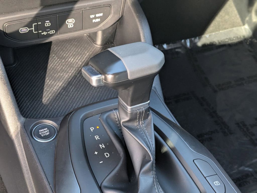 Used 2025 Kia K4 LXS image 17