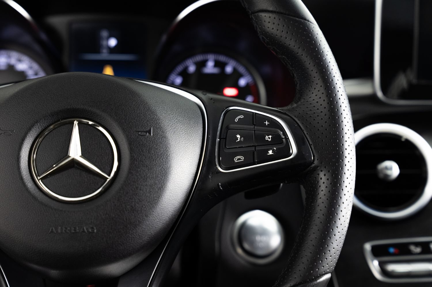 Used 2018 Mercedes-Benz C 300 4MATIC Sedan w/ Premium Package image 30