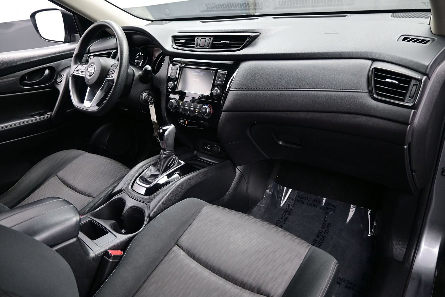 Used 2020 Nissan Rogue S FWD image 14