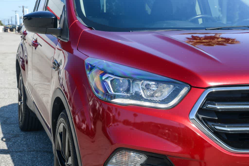 Used 2019 Ford Escape SE FWD image 4