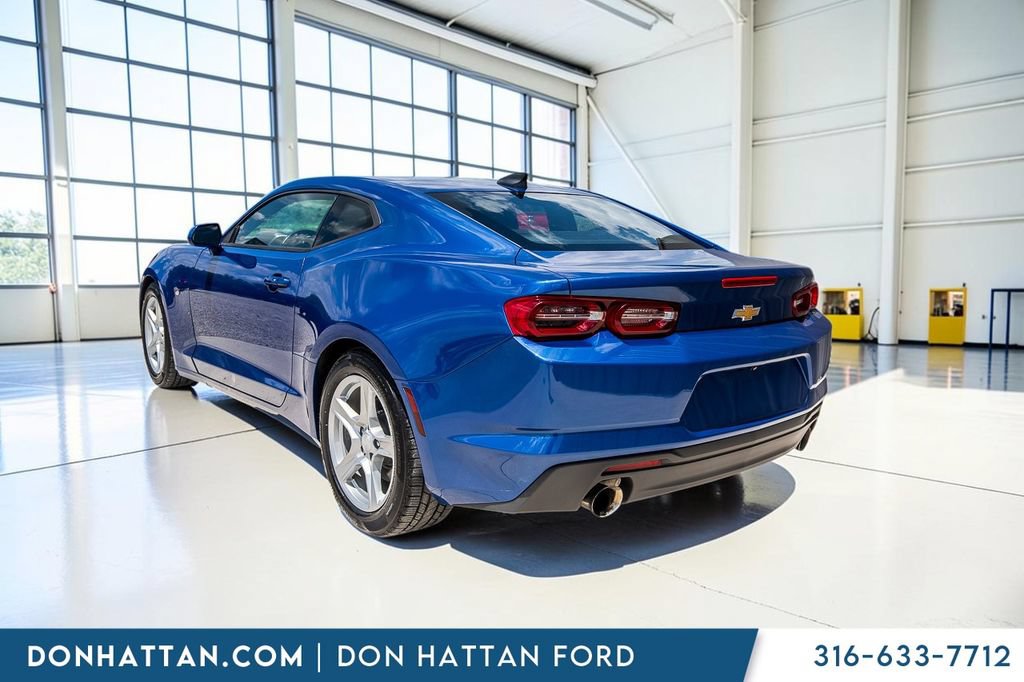Used 2019 Chevrolet Camaro LT RWD image 27