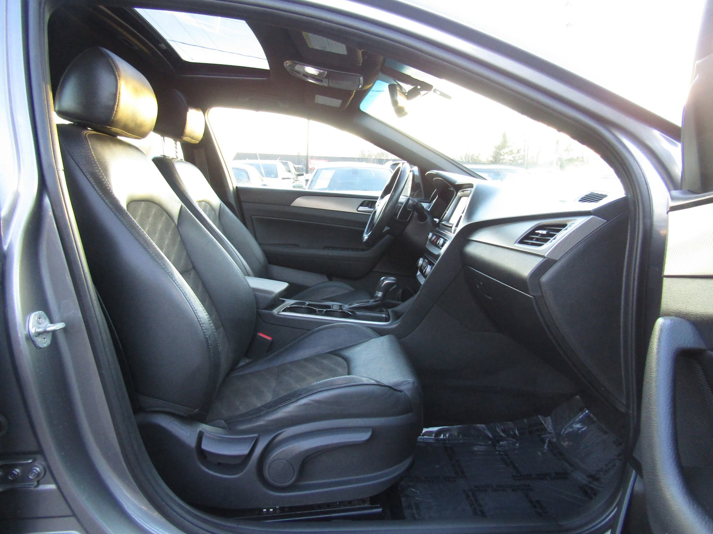 Used 2018 Hyundai Sonata Sport image 11