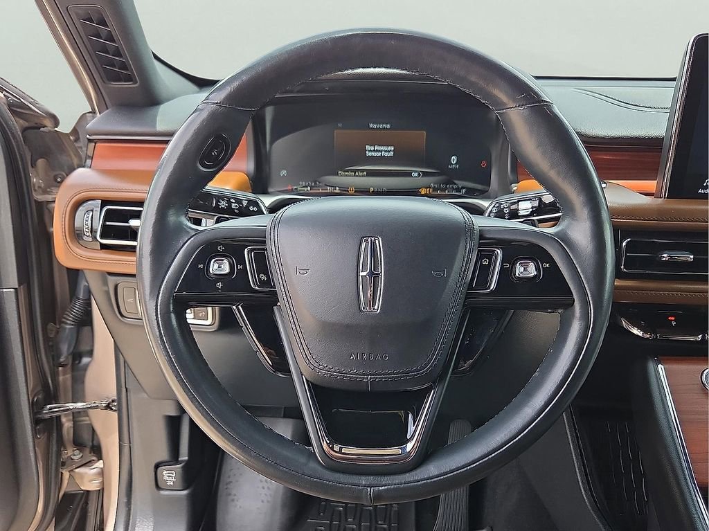 Used 2021 Lincoln Aviator Reserve w/ Equipment Group 201A RWD image 14