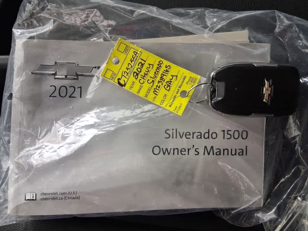 Used 2021 Chevrolet Silverado 1500 LT w/ Z71 Off-Road Package image 32