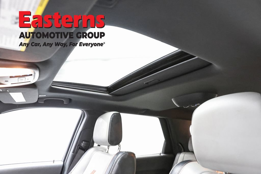 Used 2024 Dodge Durango GT RWD image 37