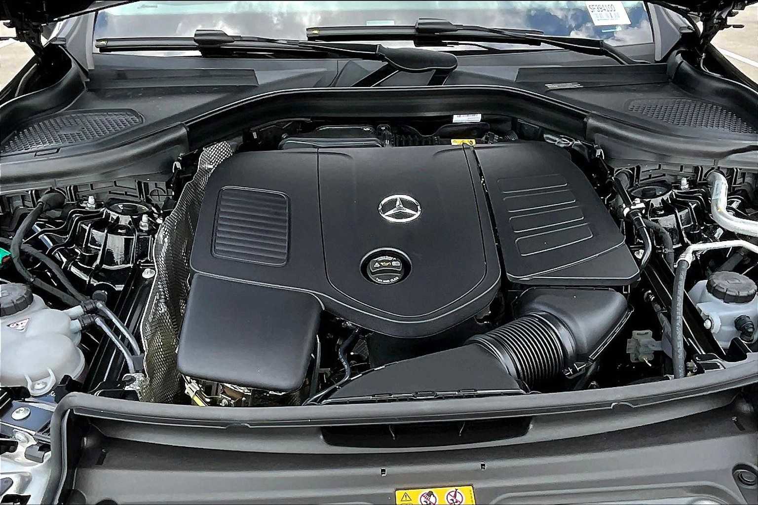 New 2025 Mercedes-Benz GLC 350e 4MATIC image 16