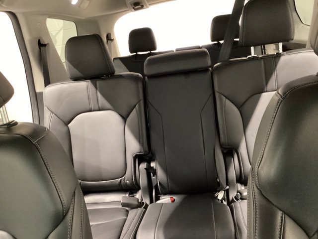 Certified 2023 Honda Pilot Touring image 19